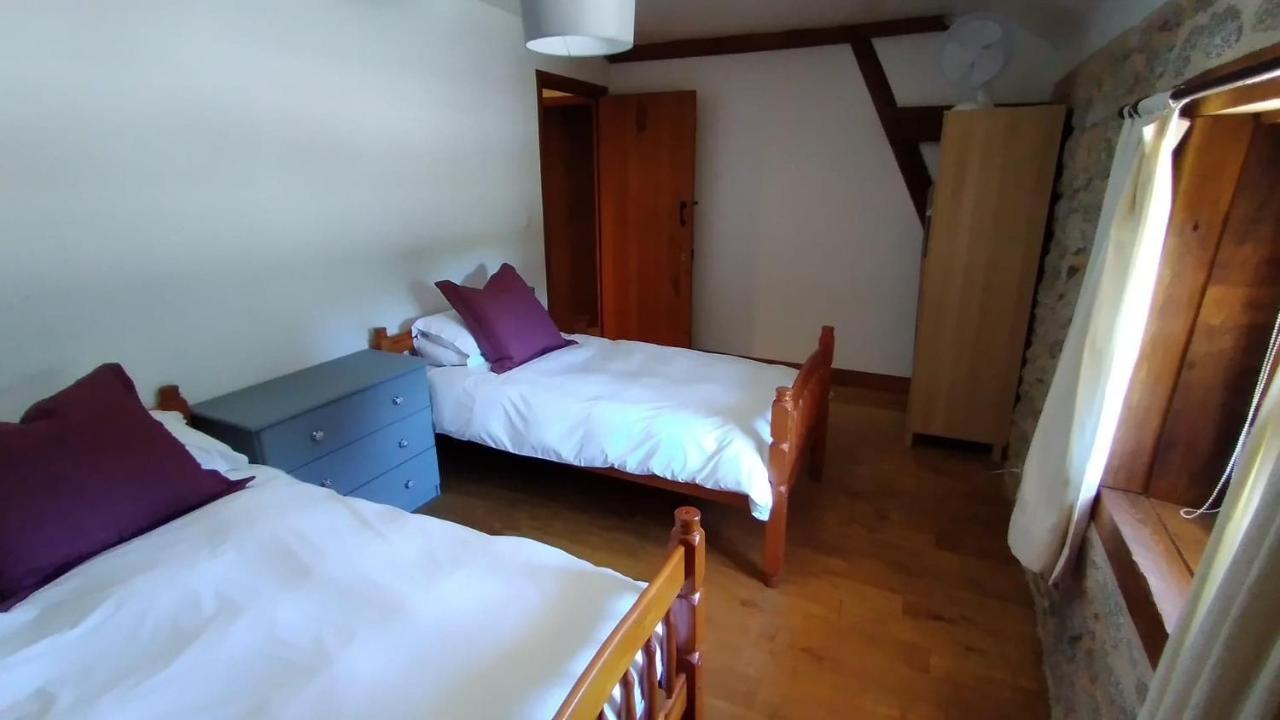 The Railway Cottage - Characterful And Comfortable Holiday Cottage Piégut-Pluviers Екстериор снимка